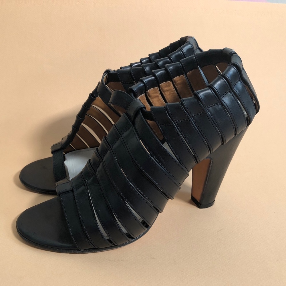 MAISON MARTIN MARGIELA Asymmetric Heels
